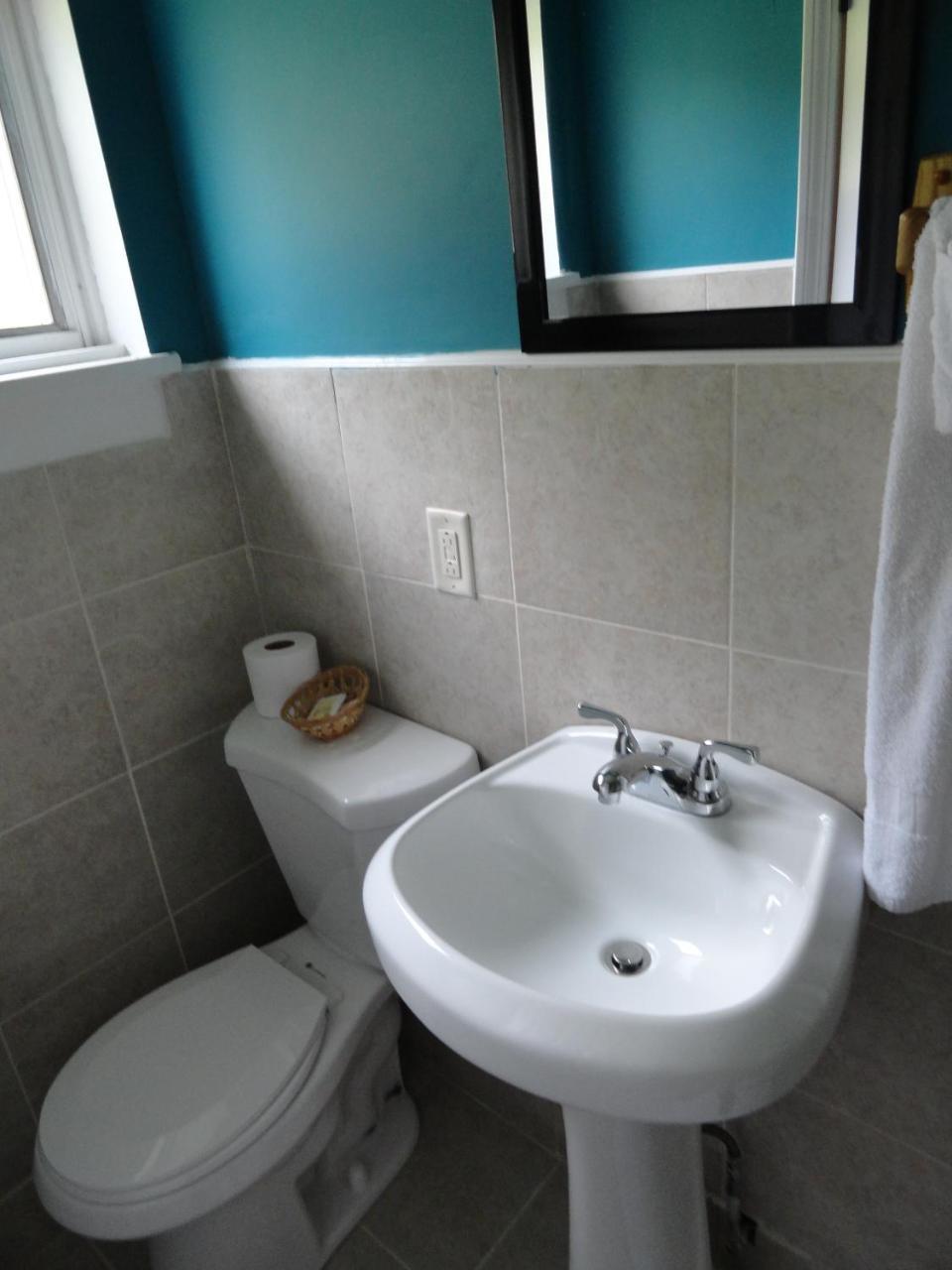 Elm Tree Motel Craryville エクステリア 写真