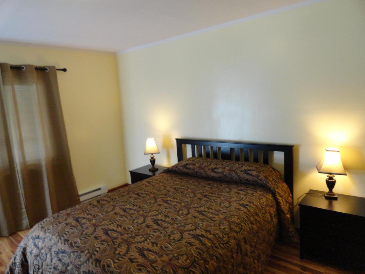 Elm Tree Motel Craryville エクステリア 写真