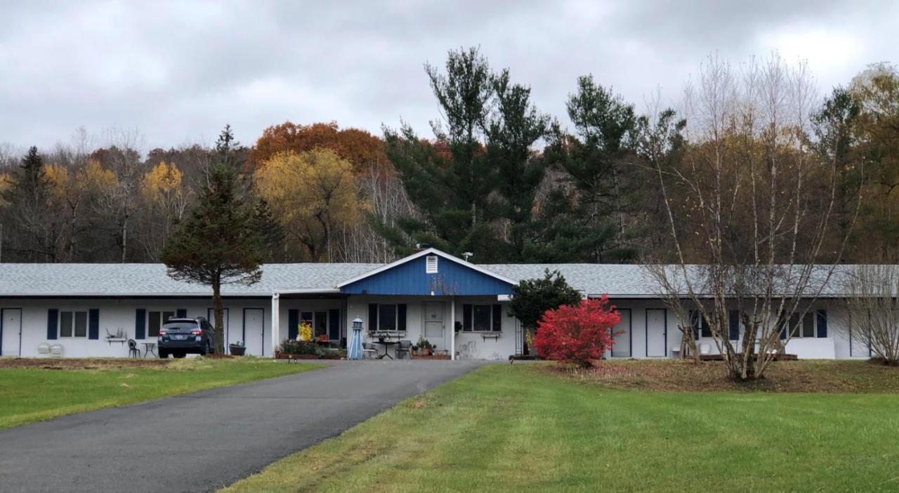 Elm Tree Motel Craryville エクステリア 写真